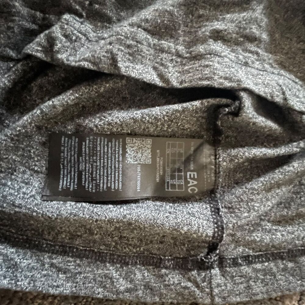Guess Mens XL Charcoal Grey Heathered Split Neck Long Sleeve Zipper Pocket Shirt - Picture 5 of 8